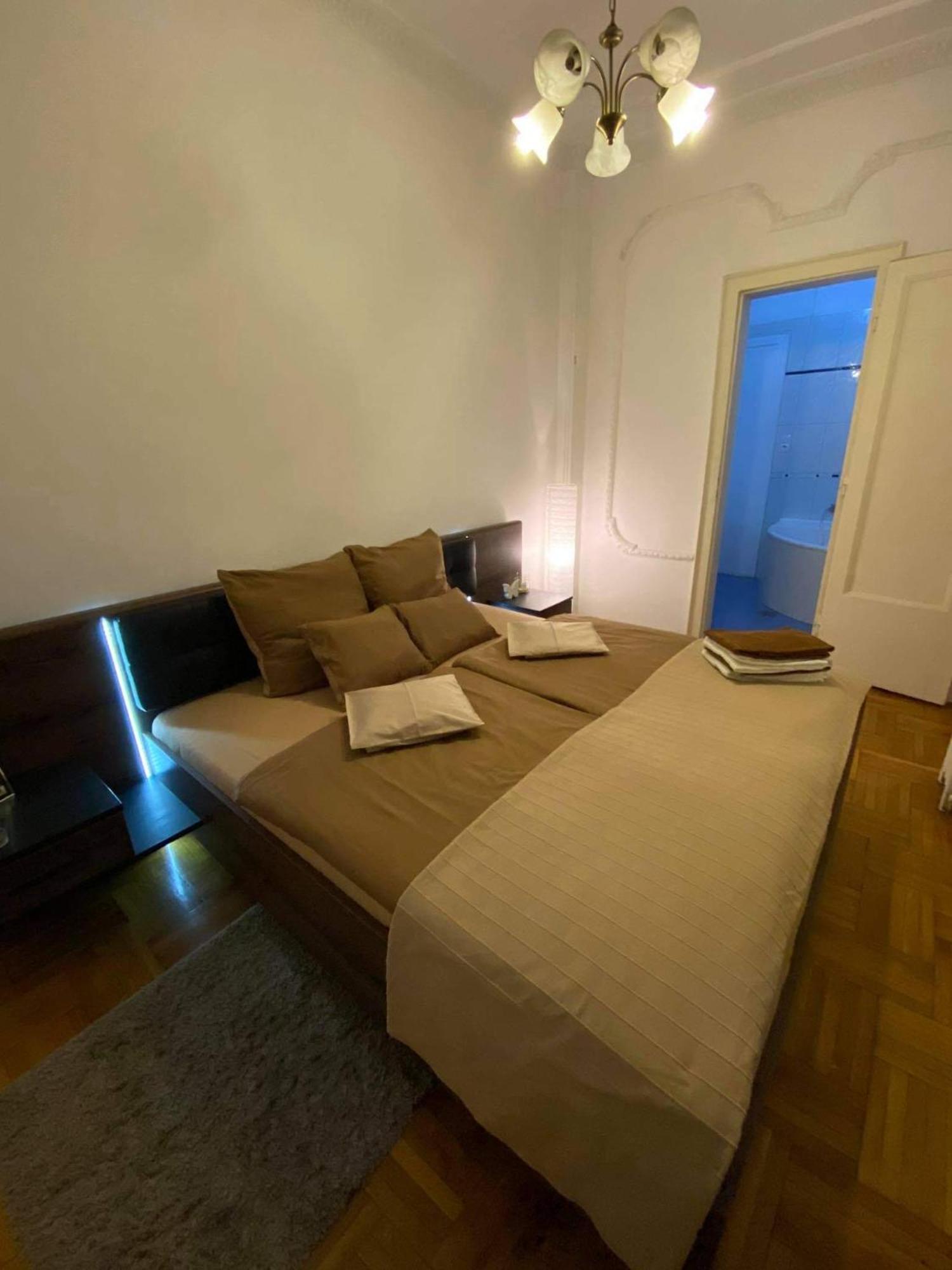 Come & Stay Apartments And Rooms City Center 布达佩斯 外观 照片